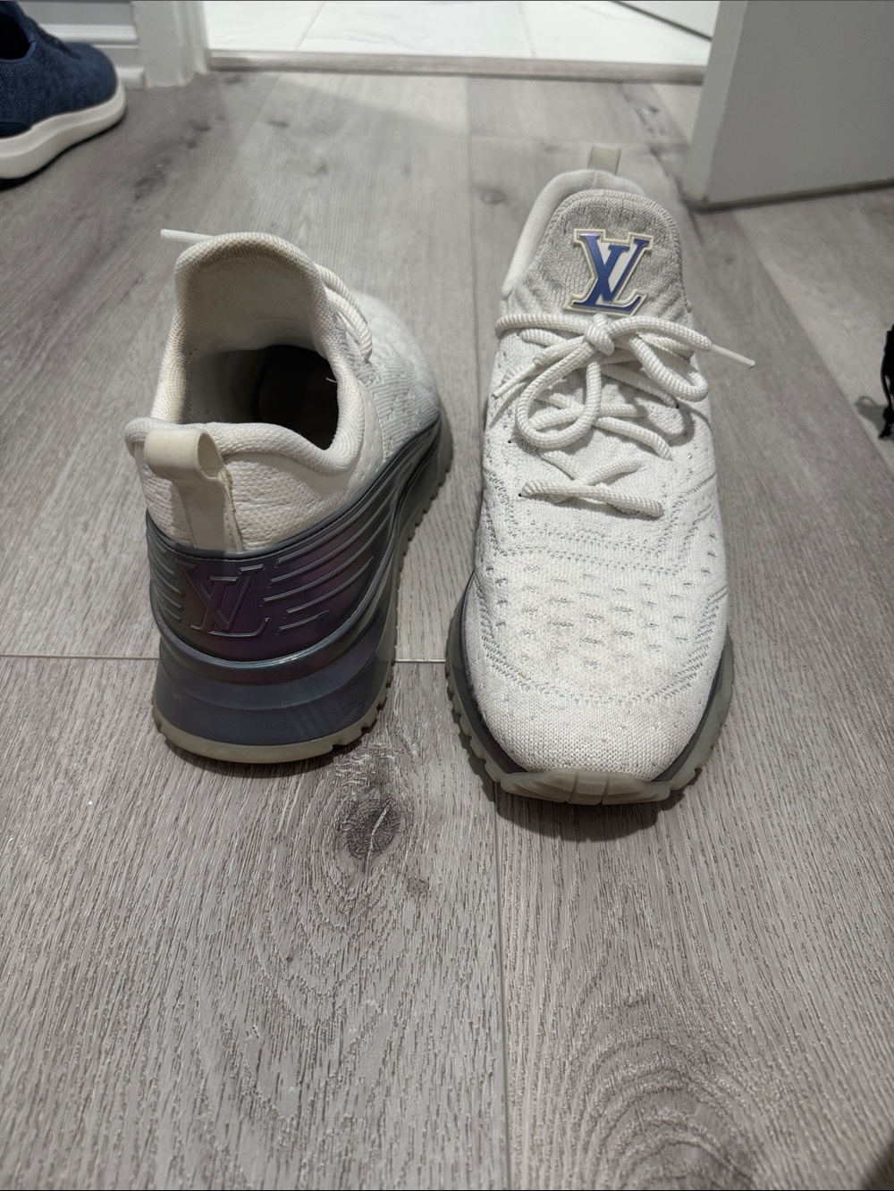 Louis Vuitton White Knit Sneakers with Blue LV Accent - Picture 2 of 2